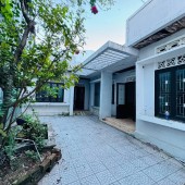 Cơ hội đầu tư - Bán đất kiệt Lương Văn Can, tặng nhà cấp 4, thích hợp làm Homestay hoặc nhà trọ!