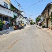 * Bán lô đất 2 mặt tiền đường Quốc Hương, Phường Thảo Điền, Quận 2, TP. Thủ Đứ