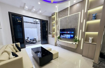 Nhà đẹp Bùi Xương Trạch, full nội thất cao cấp, view hồ Đầm Hồng, 50m2,  chỉ 6.6 tỷ