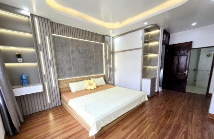 Nhà đẹp Bùi Xương Trạch, full nội thất cao cấp, view hồ Đầm Hồng, 50m2,  chỉ 6.6 tỷ