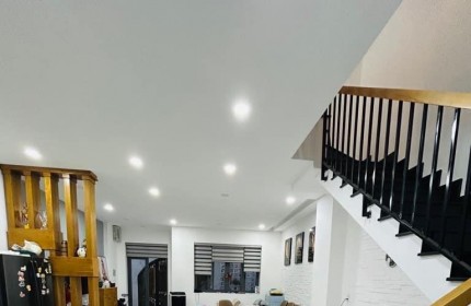 KHU DÂN TRÍ CAO - NHÀ THIẾt KẾ SANG ĐẸP MỚI VÀO Ở NGAY CÁCH MT HỒ BIỂU CHÁNH. 10M
