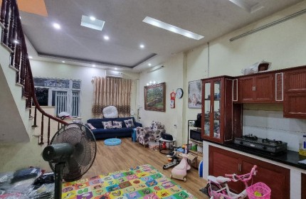 BÁN NHÀ HOÀNG VĂN THÁI- ĐỦ CÔNG NĂNG- CHỦ THÂN THIỆN-CÁCH OTO 15m -40,7m2 - giá 3,7tỷ