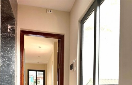 NHÀ SIÊU ĐẸP VIEW HỒ TÂY 55m2.
