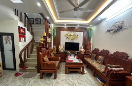 Chính chủ cần b.án gấp nhà Thanh Nhàn - Kinh doanh siêu đỉnh - Giá 6.5 tỷ