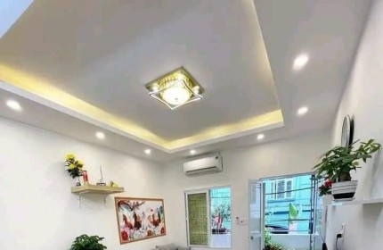 BÁN GẤP TẬP THỂ Dương Văn Bé 70m  Tầng 2