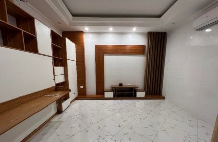 Bán nhà Tân Mai, Hoàng Mai, 44m², 6 tỷ - Tiện nghi đầy đủ.