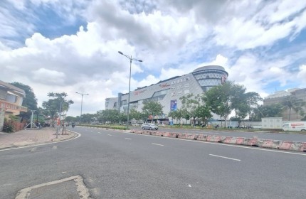 Bán mặt tiền kinh doanh đường Phạm Văn Đồng-105m2 đối diện Giga mall