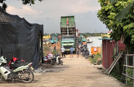 BÁN ĐẤT VĂN TINH-XUÂN CANH 100M RA DỰ ÁN VIN CỔ LOA, đường thông ô tô tải chạy.