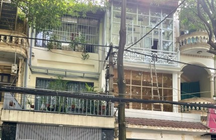 BÁN NHÀ MẶT PHỐ HOA LÂM 100m2, 3 TẦNG , VỈA HÈ KINH DOANH Ô TÔ TRÁNH