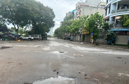 BÁN ĐẤT MẶT NGÕ PHỐ TRẠM 60M2, Ô TÔ VÀO ĐẤT, MT RỘNG, KINH DOANH ĐA NGÀNH.