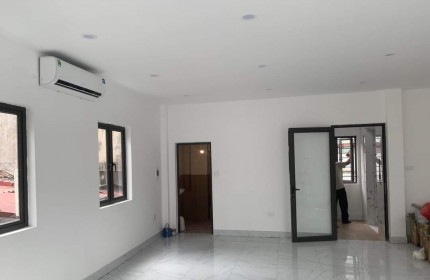 Nguyên căn xây mới, tôi chính chủ cho thuê nhà, Khu Văn Miếu; Kinh doanh, VP, 102m2* 4.5T- 24 Tr