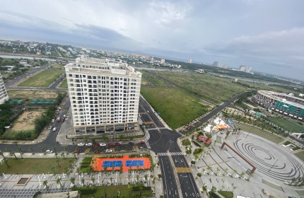 Căn Hộ View Biển Tầng Cao View Quảng Trường Ban Công Hướng Đông FPT Plaza 2