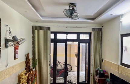 Bán nhà 3 tầng ở, kết hợp 9 phòng trọ,176m2 đường Hoàng Thúc Trâm,Hoà cường bắc