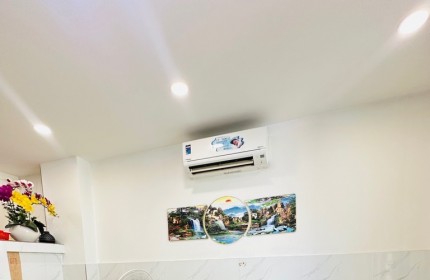 BÁN GẤP NHÀ 2 TẦNG 32M2 KHU VỰC AN NINH CHỈ HƠN 4 TỶ