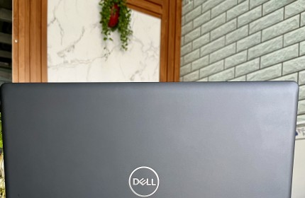 Laptop Dell Precision 3530 - i7-8850H, RAM 16GB, SSD 512GB, VGA 4GB, Màn 15.6 inch Chuyên Đồ Họa