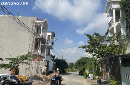 Lô đất mặt tiền chính SamSung Village Bưng Ông Thoàn kế bên KCNC Samsung, Liên Phường - Đón sóng Vành Đai 2