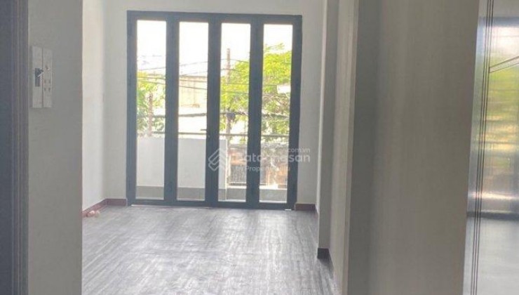 Bán nhà MT đường Âu Cơ Phường 9 Tân Bình 64,5 m2 giá 15,5 tỷ