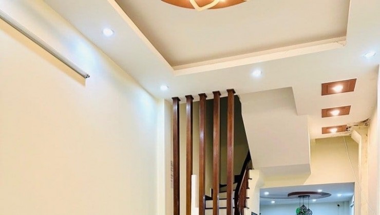 Bán nhà Mễ Trì Thượng, 175tr/m2 x 6 tầng, 8 phòng ngủ rộng, ô tô đỗ cửa