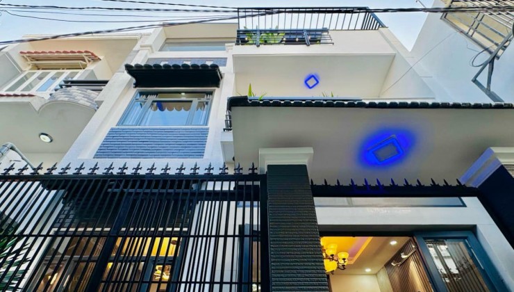 Bán nhà Phan Huy Ích, hẻm 6m xe hơi tránh, ngang đẹp , 70m2, 8.2 tỷ. Nhà đẹp ở luôn, khu dân trí cao