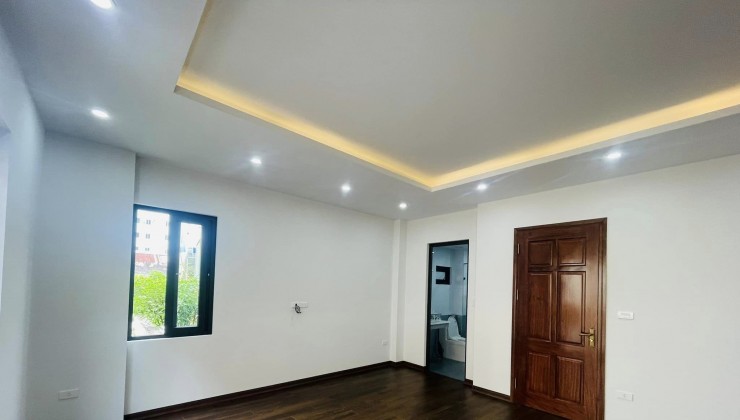 Bán Nhà Lô Góc Thang Máy Vương Thừa Vũ  Thanh Xuân 44m 5T MT 4.8m giá 11.9 Tỷ