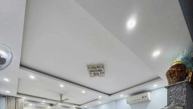 SÁT MT LÊ VĂN QUOI - BỐN XÃ GIÁP TÂN PHÚ ,Q6 -,NHÀ 3 TẦNG 79M2 ,5PN ,HẺM 8M THÔNG. GIÁ CHỈ 6 TỶ CHÍNH CHỦ