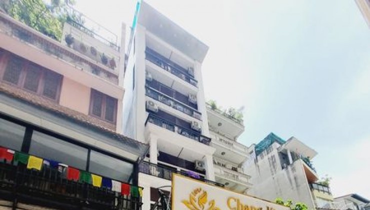 Pháo Đài Láng 33/55T3 7T 11MT

GIÁ 16.9 tỷ Đống Đa 

PHÂN LÔ - VỈA HÈ - LÔ GÓC - Ô TÔ LƯỢN VÒNG QUANH - 7 TẦNG THANG MÁY - NHÀ MỚI - KINH DOANH