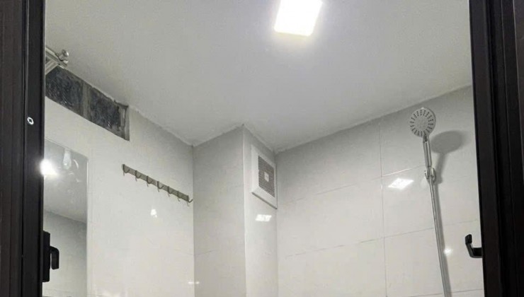 BÁN NHÀ NGÕ THOÁNG HOÀNG HOA THÁM, BA ĐÌNH, 35M2 X 5 TẦNG, GẦN TRƯỜNG HỌC, BỆNH VIỆN