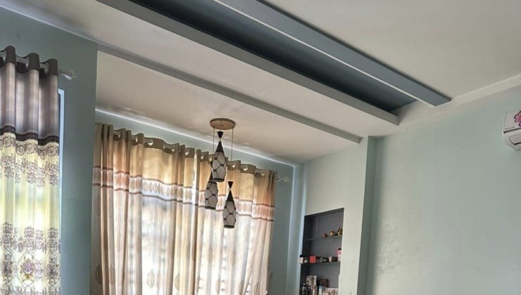 Bán nhà mặt tiền Nguyễn Ảnh Thủ 4.2x26 đúc 4 tấm giá 12.5T, Phường Hiệp Thành, Quận 12
