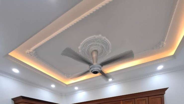 Nhà 5 Tầng, 38m2, Ô Tô Đỗ Cửa, Lô Góc Thoáng, Biên Giang - Hà Đông, 2.85 tỷ