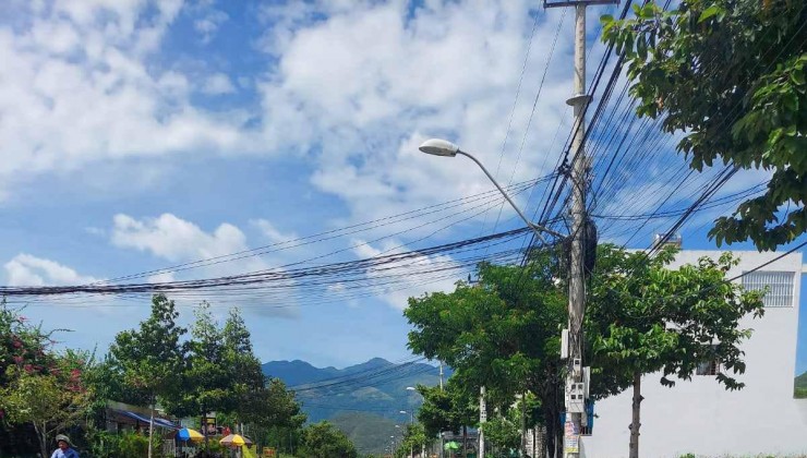 BÁN 2 CĂN NHÀ MỚI TOANH PHÚ THIỆN, VĨNH THẠNH, NHA TRANG , ĐƯỜNG Ô TÔ 4M