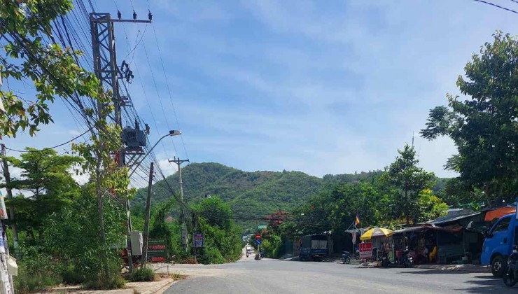 BÁN 2 CĂN NHÀ MỚI TOANH PHÚ THIỆN, VĨNH THẠNH, NHA TRANG , ĐƯỜNG Ô TÔ 4M
