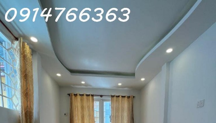 HẺM XE HƠI MỘT TRỤC ĐƯỜNG 3 THÁNG 2- CÁCH MẶT TIỀN ĐƯỜNG 50M - DIỆN TÍCH 3.6x10 SỔ VUÔNG NHƯ TỜ A4 - CHỈ 7.5 TỶ