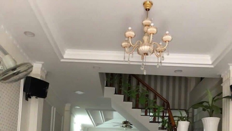 Bán nhà mặt tiền hẻm 10m Lâm Thị Hố 4x18m giá 5,69 tỷ, P. Tân Chánh Hiệp, Quận 12