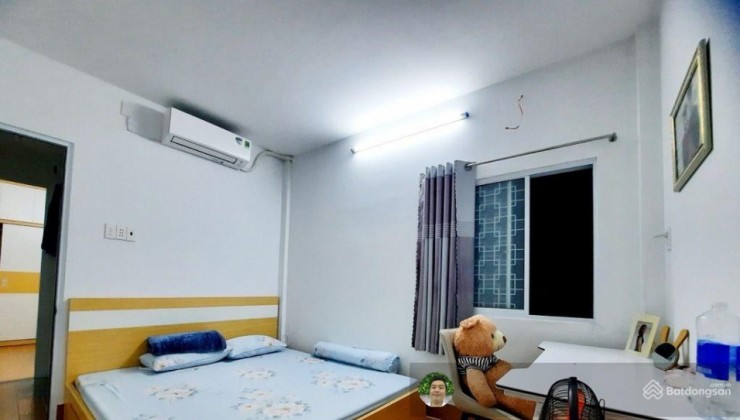 Quận 4, Đoàn Văn Bơ, 3 tỷ 750tr, 35m2