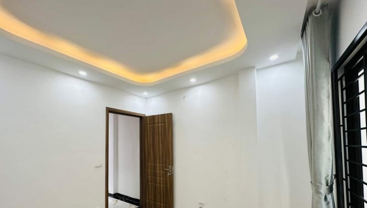 BÁN NHÀ DÒNG TIỀN 100K $/năm PHỐ THỊNH HÀO 1 - ĐỐNG ĐA 
DT: 132M2 x 8 TẦNG, MẶT TIỀN 11M