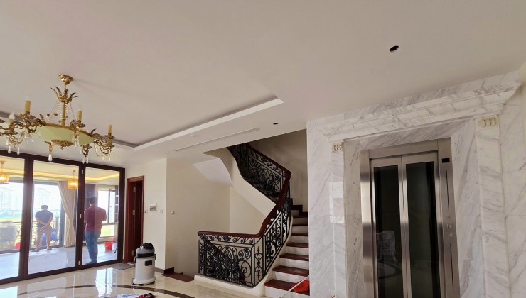 ⚜️ Mặt phố VIP Trần Quang Diệu, Đống Đa, 60m2 7T Thang máy MT 4m, Chỉ 36.5 Tỷ ⚜️