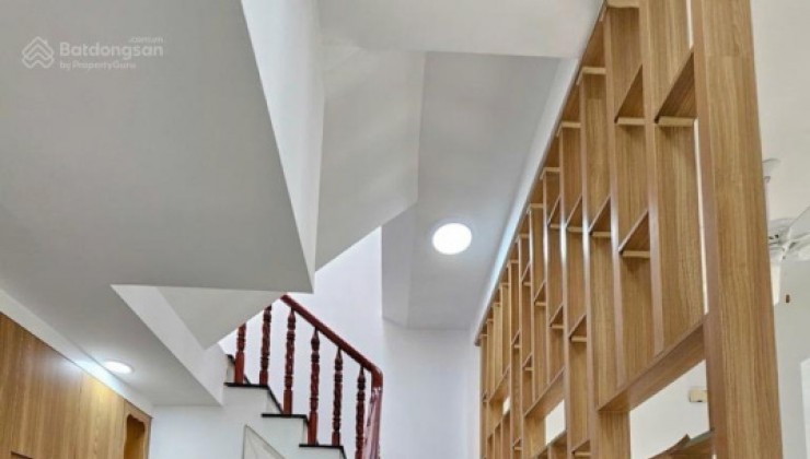 Bán nhà đẹp 50m2 (ngang 5), 2 tầng 3 PN, Linh Trung, Thủ Đức, ô tô đỗ cửa, chỉ 4 tỷ 3