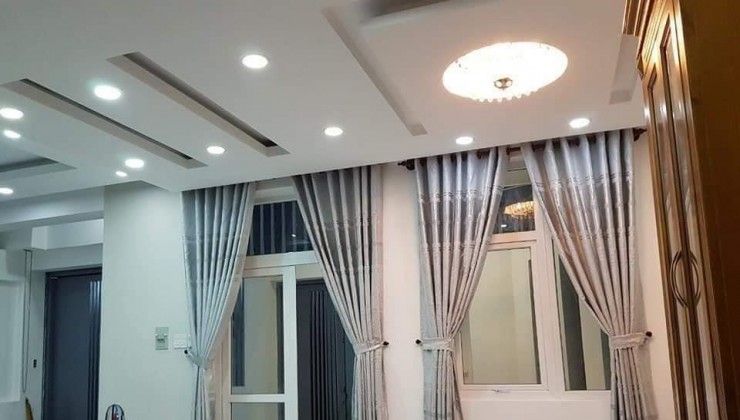 Bán nhà Phan Đăng Lưu, Phú Nhuận. DT 4,2mx9m, 1 trệt, 3lầu, PN + 3WC, giá  4,6 tỷ