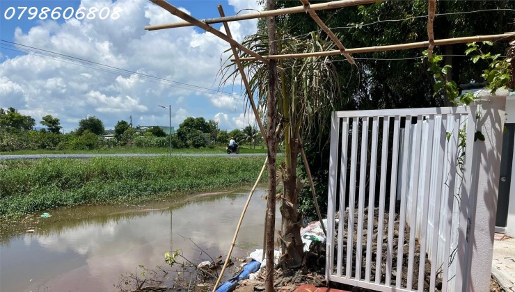 BÁN LÔ ĐẤT  THỔ CƯ FULL 2 MẶT TIỀN, VIEW SÔNG THOÁNG MÁT, NỞ HẬU XÃ PHƯỚC LÂM,  HUYỆN CẦN GIUỘC, LONG AN