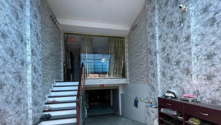 Nhà bán hẻm 8m Kênh Tân Hoá - Hoà Bình có hầm 6tấm 400m2 sàn giáp Quận 11