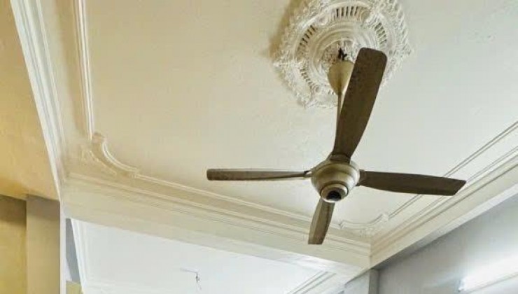 Cực HOT! GIÁ Đầu tư! Bán GẤP Nhà 3 tầng Dân xây Hồng Tiến, 66m, MT 3.5m, giá hơn 4 tỷ