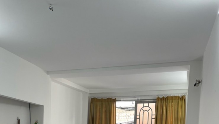 Nhà Bán Hẻm 239/ Trần Văn Đang 51m2 - 2 Tầng - 4PN Phường 11 Quận 3  Giá 4  tỷ 990