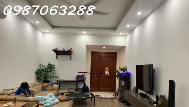 BÁN CHUNG CƯ N5 HOÀNG ĐẠO THUÝ- CẦU GIẤY 98M 3 NGỦ 4,6 TỶ 0987,063.288