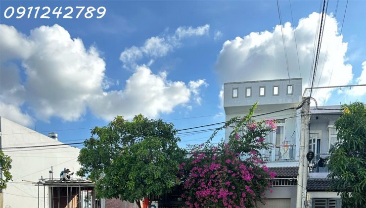 MUỐN BÁN NHANH, CHỈ CÓ CÁCH BÁN RẺ - LÔ NÀY TRUNG TÂM QUẬN 9, GIÁ RẺ CHỈ 2.7 TỶ SỔ RIÊNG THỔ CƯ ĐƯỜNG OTO GẦN CHỢ LONG TRƯỜNG