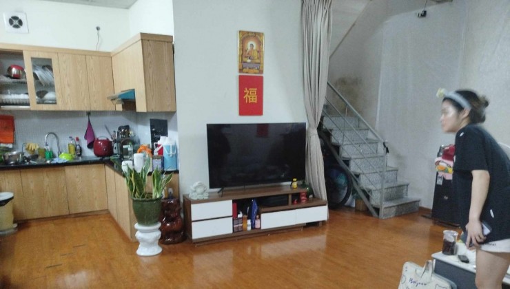 Bán Nhà Nguyễn Xiển, 40m²  -  Chỉ 1,368 Tỷ