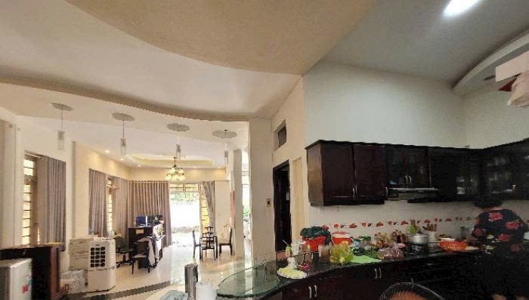 Giá TỐT !! Biệt Thự Bình Lợi Đặng Thùy Trâm 200m 23 tỷ