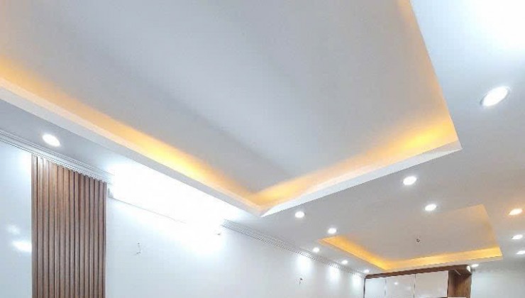 NHÀ MỚI NHỈNH 6 TỶ - TT THANH XUÂN - 1 BƯỚC LÊN OTO ~40M2 - 5 TẦNG - MẶT TIỀN 5M