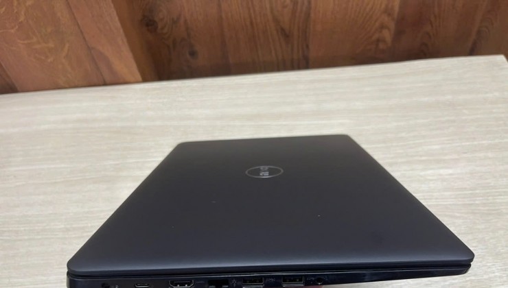 Dell latitude E3500 i7-8565U - ram 8g - ssd 256g - vga 2g - màn hình 15.6 inch full hd. Giá chỉ 6,9 triệu. LH 0826737274