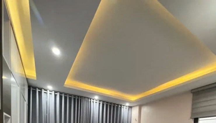 NGÃ TƯ SỞ, THANH XUÂN 60M2 LÔ GÓC, 4 TẦNG Ô TÔ ĐỖ CỬA , MẶT TIỀN ĐẸP 4,5M SỔ VUÔNG