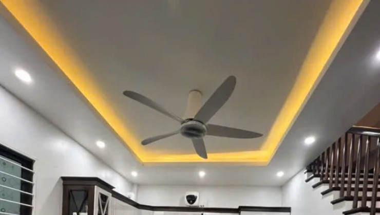 NGÃ TƯ SỞ, THANH XUÂN 60M2 LÔ GÓC, 4 TẦNG Ô TÔ ĐỖ CỬA , MẶT TIỀN ĐẸP 4,5M SỔ VUÔNG